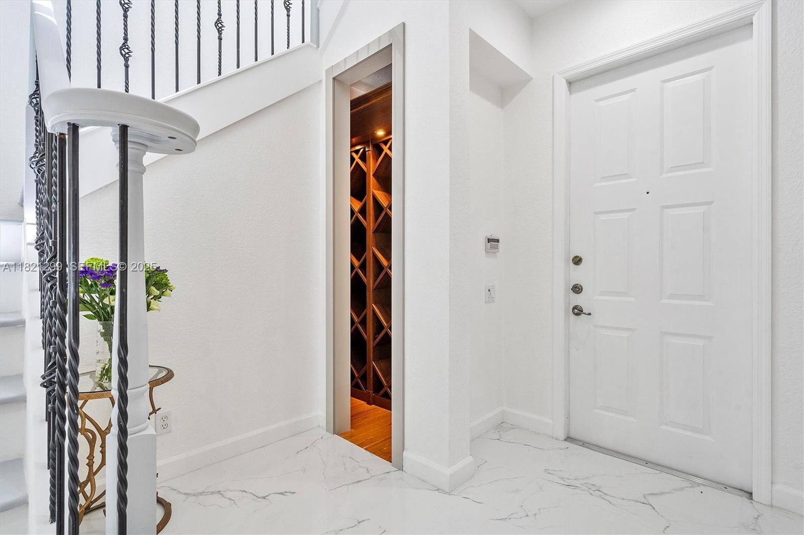 1382 Harbor View W — photo 7