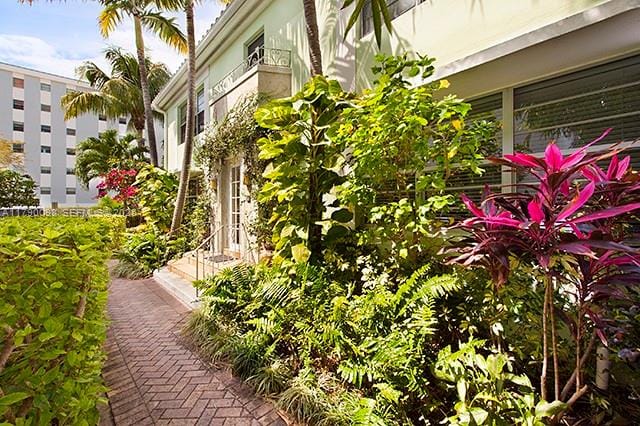 1011 Michigan Avenue 1, Miami Beach, FL 33139