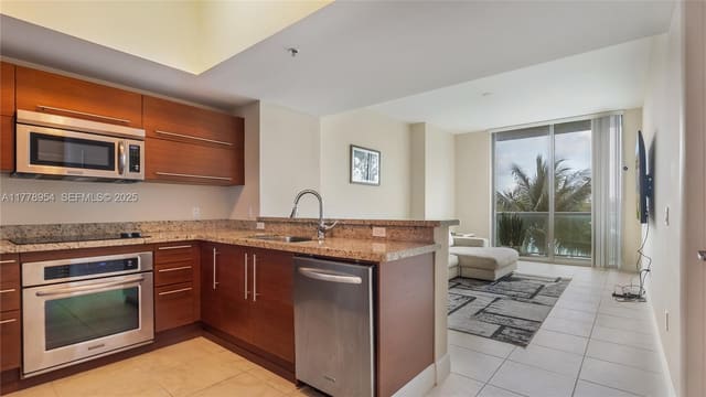 2681 N Flamingo Road 306S, Sunrise, FL 33323