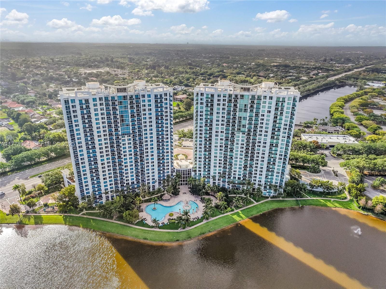 2681 N Flamingo Road 306S, Sunrise, FL 33323 photo 3