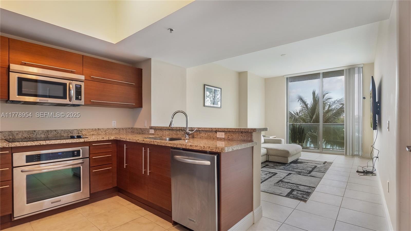 2681 N Flamingo Road 306S, Sunrise, FL 33323