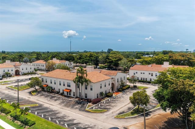7777 N University Drive 101, Tamarac, FL 33321