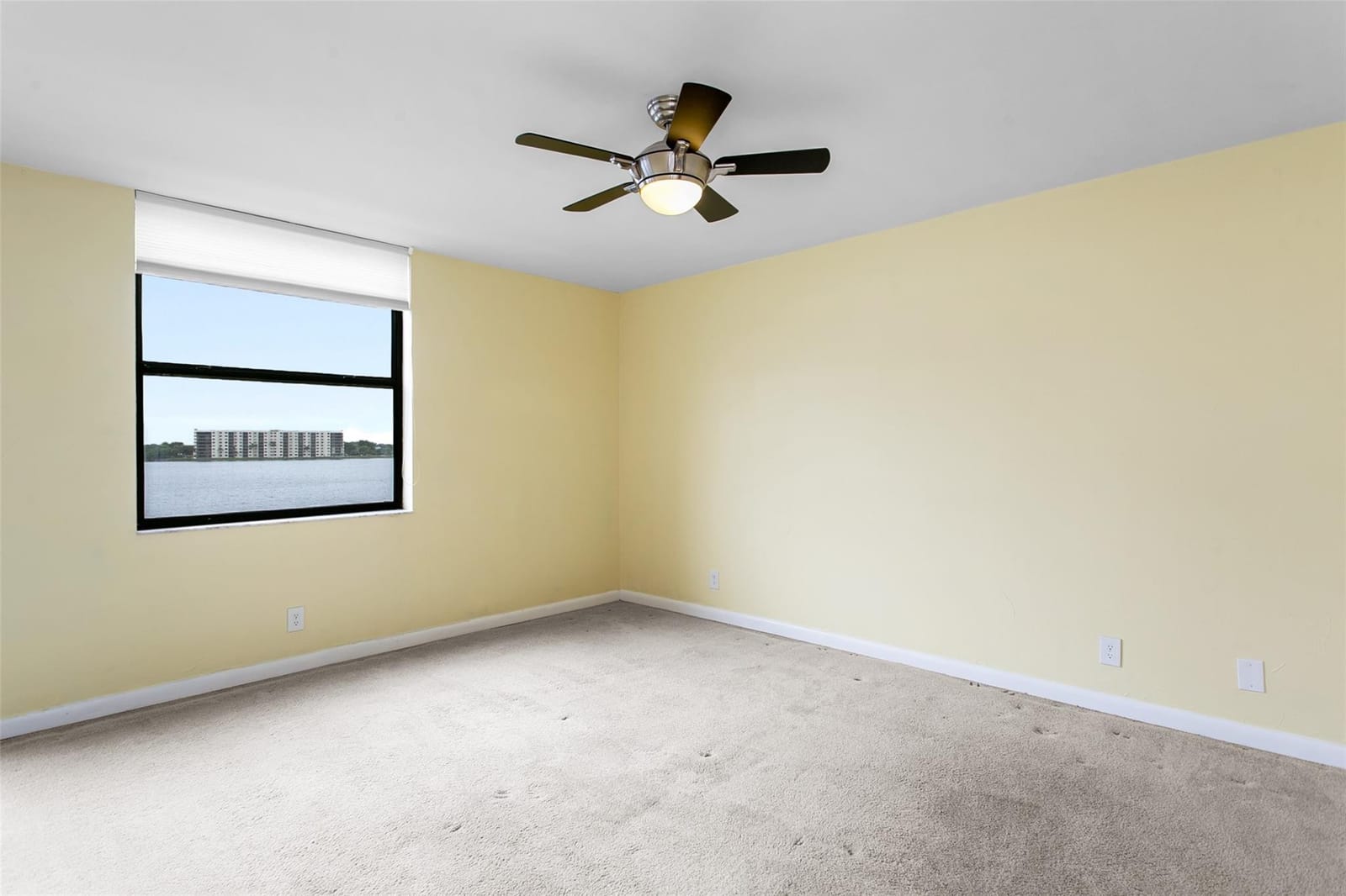 115 Lake Emerald Drive 307, Oakland Park, FL 33309 photo 18