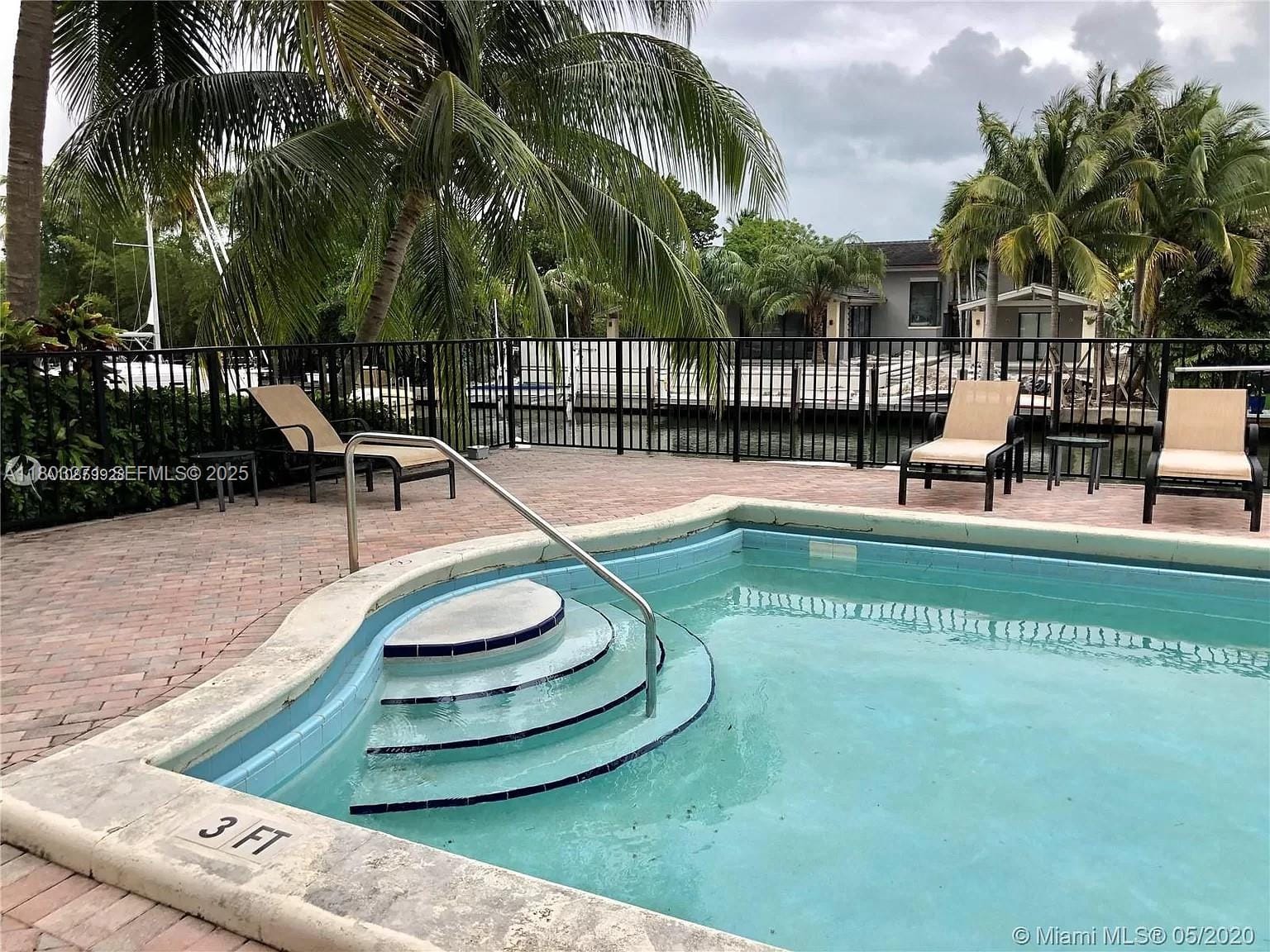 6855 Edgewater Drive 1CS, Coral Gables, FL 33133
