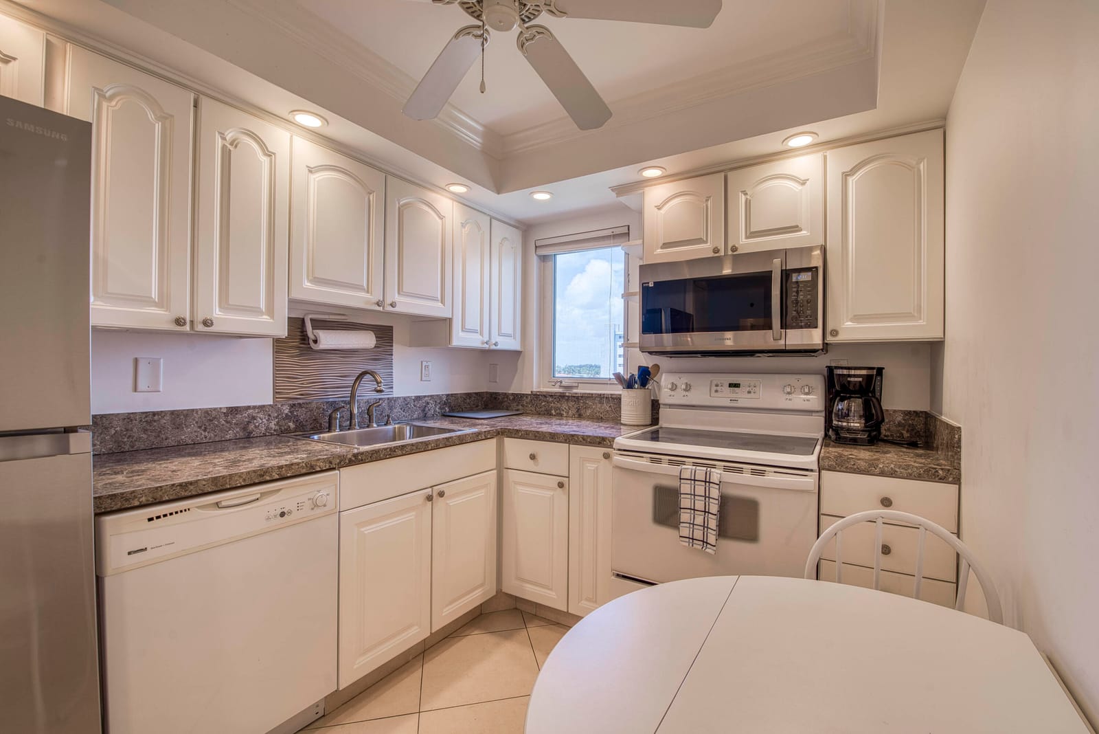 3221 S Ocean Boulevard 501 — photo 10