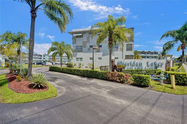 2300 Park Lane 208, sold in Sheridan Lakes Condo Apts, Hollywood, FL