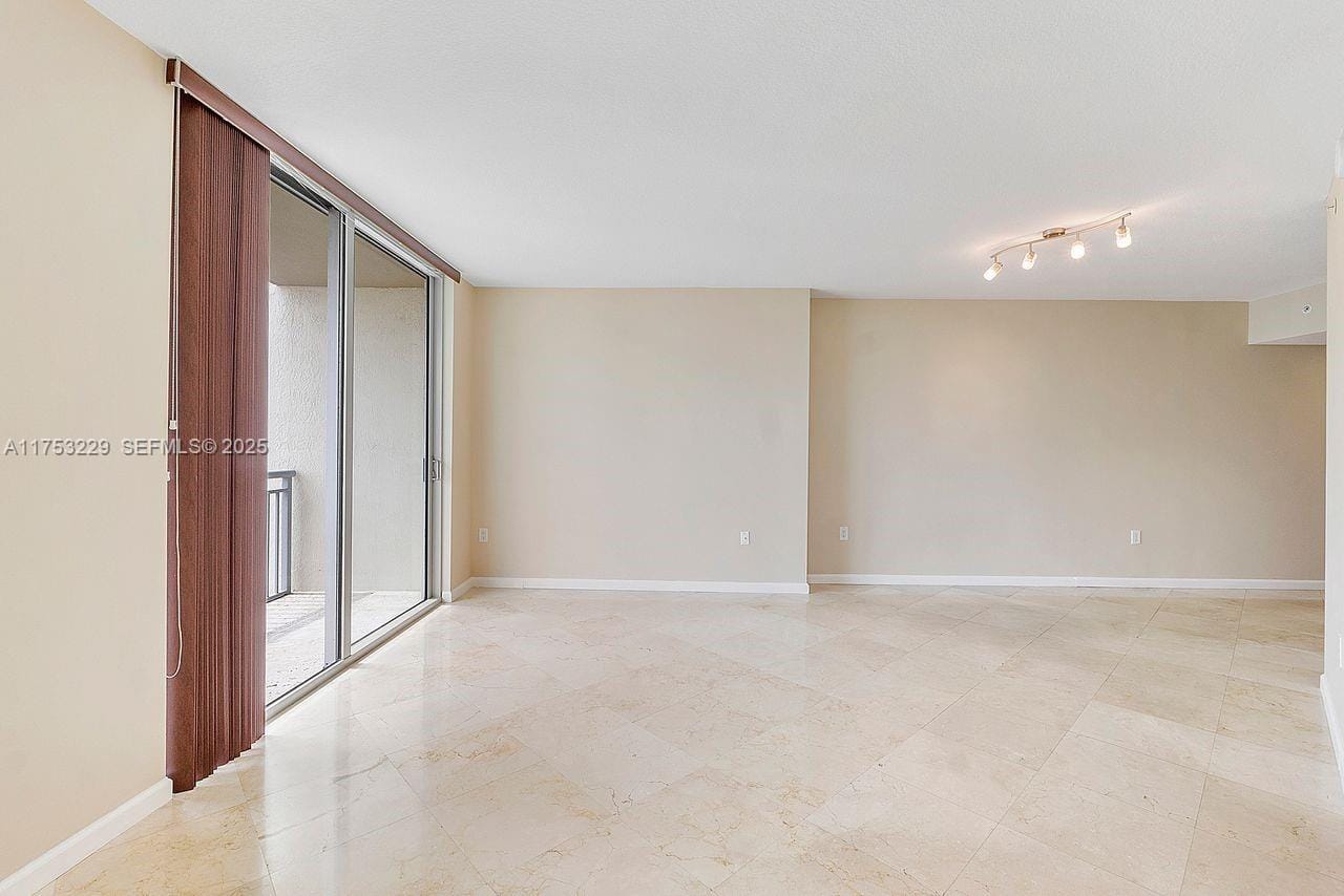 9066 SW 73rd Court 1904 — photo 4