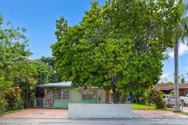 2920 SW 37th Court, Miami, FL 33134