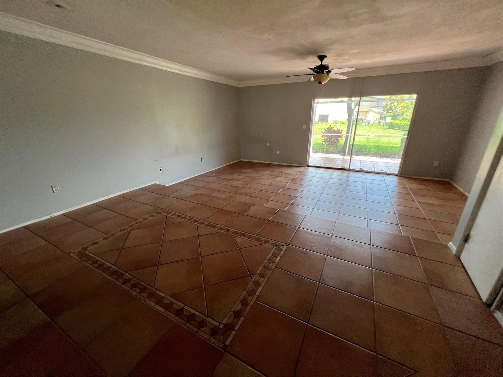 7064 Woodmont Avenue — photo 3