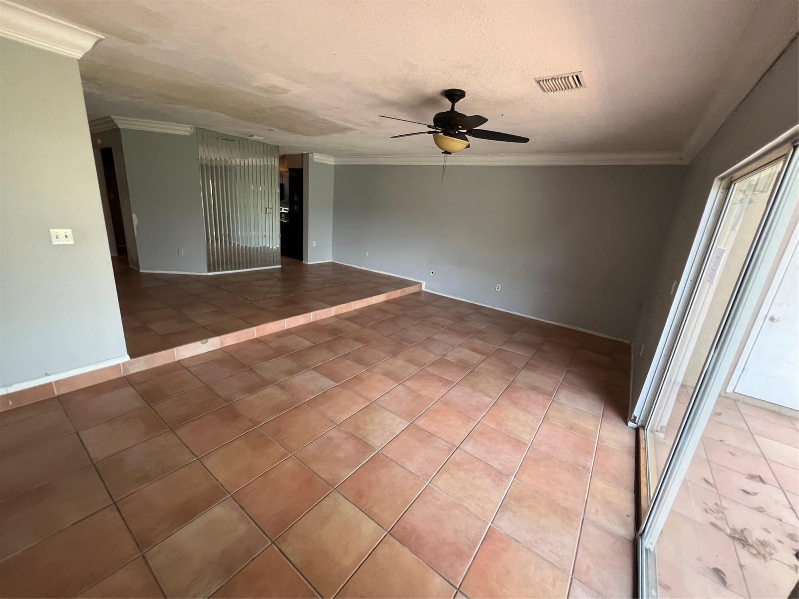 7064 Woodmont Avenue — photo 4