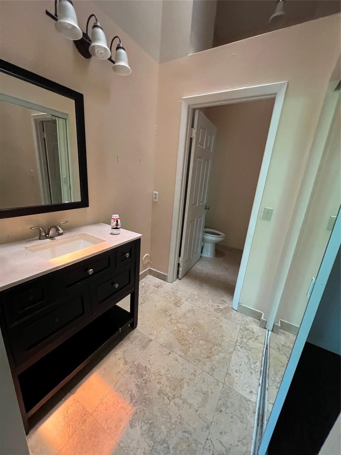 7064 Woodmont Avenue — photo 7