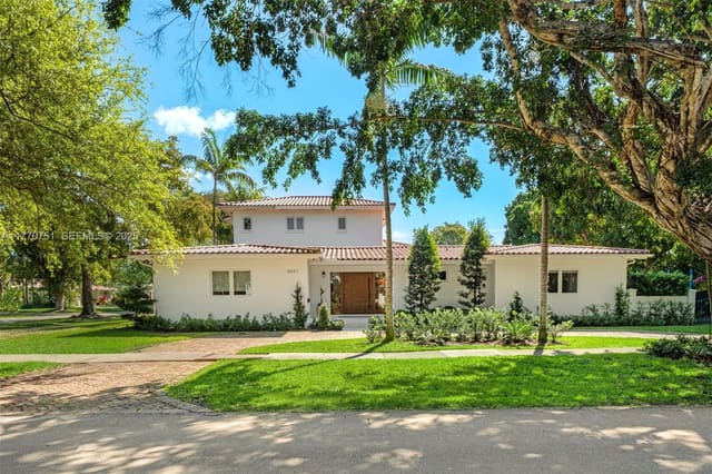 5601 San Vicente Street, sold in C Gab Riviera Sec 10, Coral Gables, FL