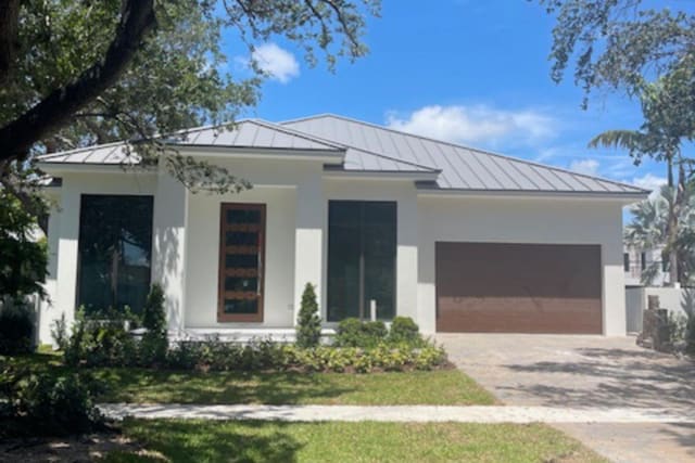 537 NE 12th Avenue, sold in Halls Add 1-134 D, Fort Lauderdale, FL