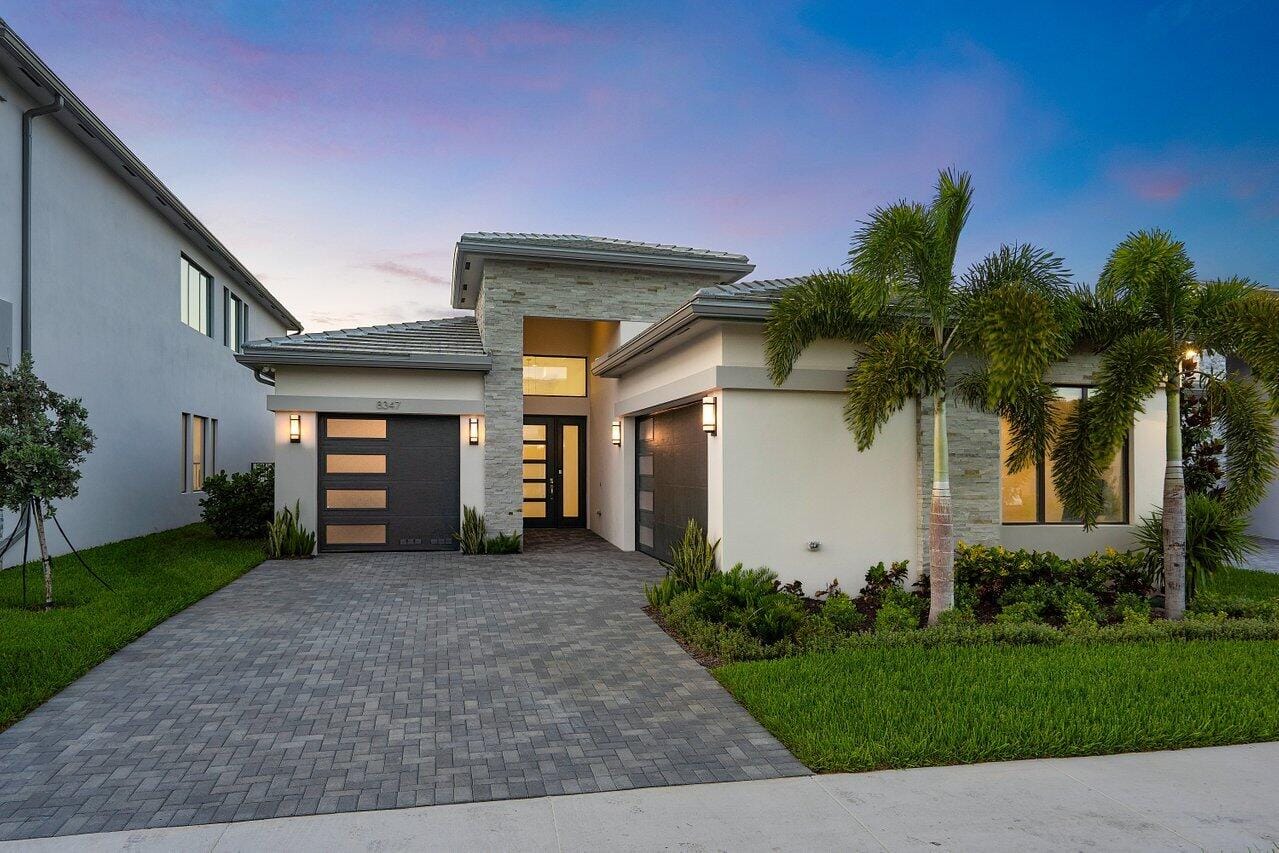 8347 Essex Country Club Drive, Boca Raton, FL 33434 photo 2