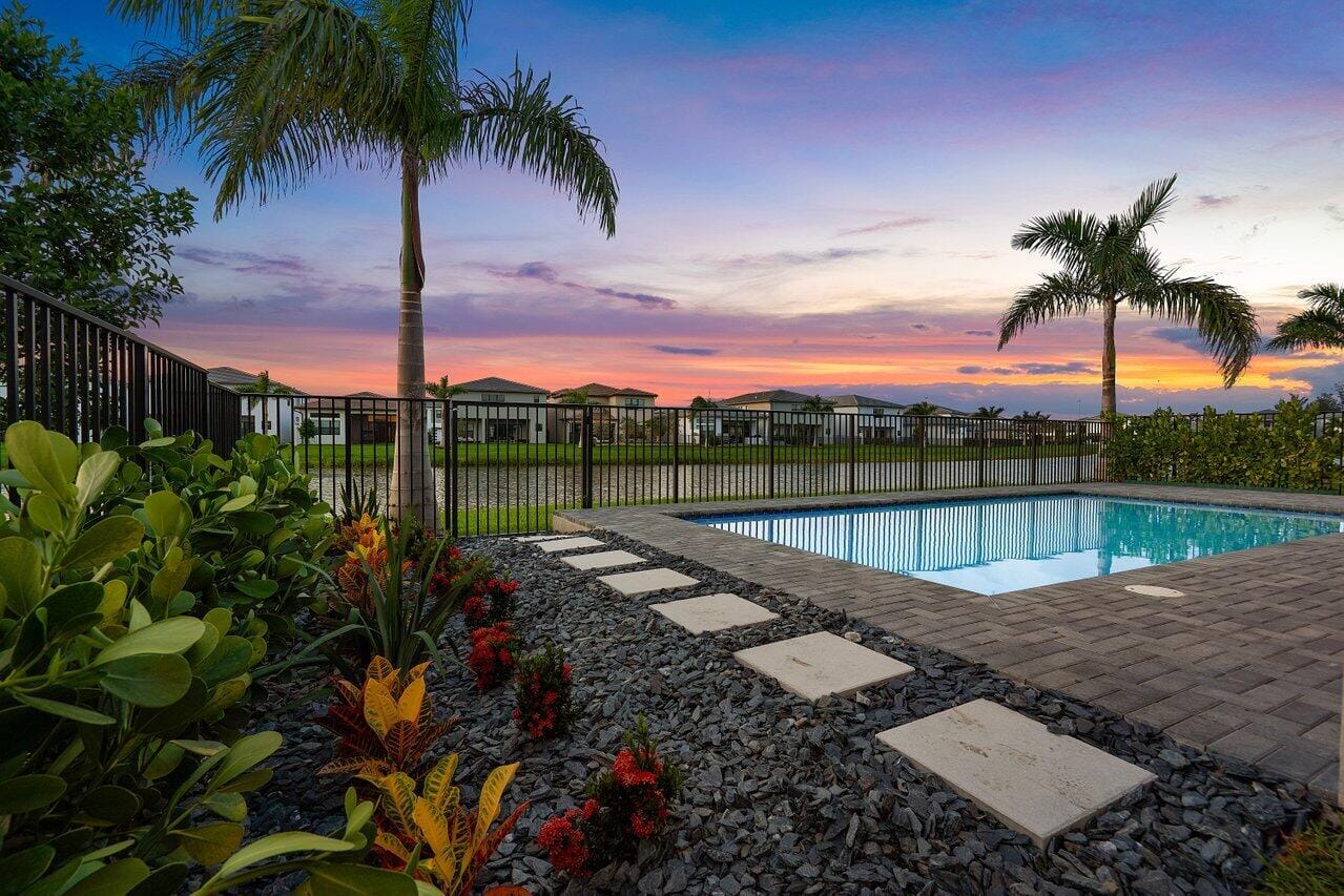 8347 Essex Country Club Drive, Boca Raton, FL 33434 photo 11