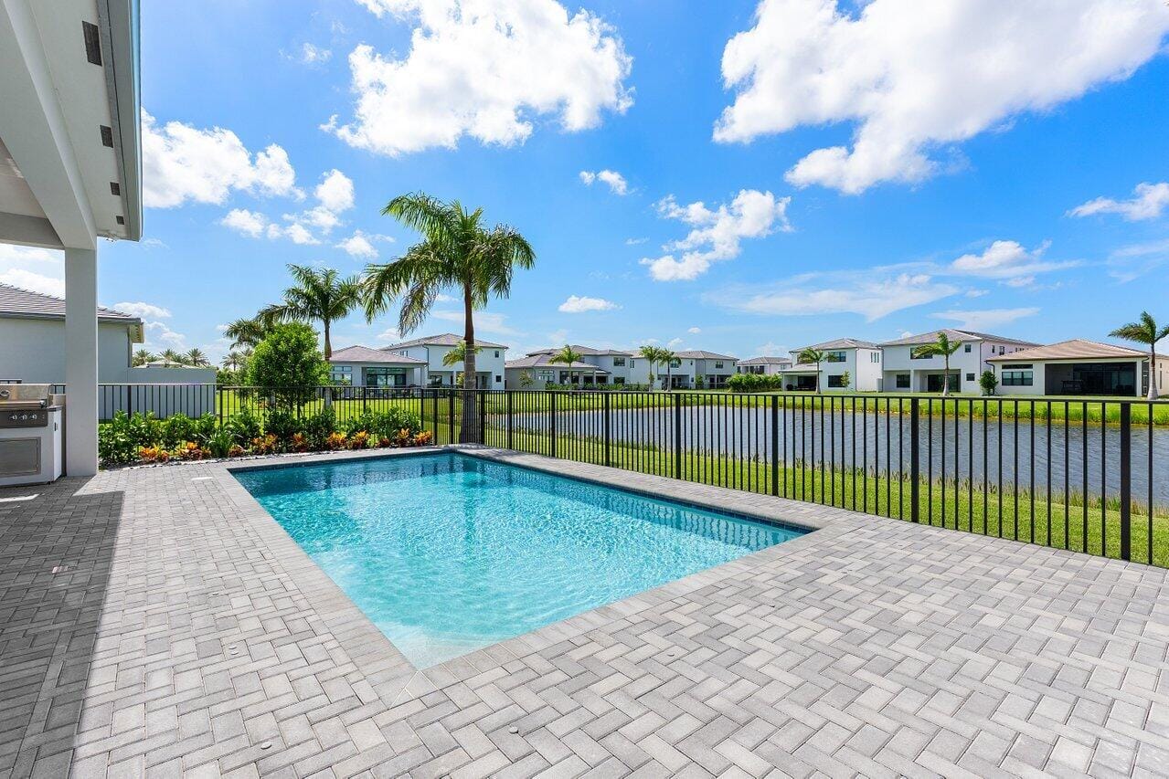 8347 Essex Country Club Drive, Boca Raton, FL 33434 photo 12