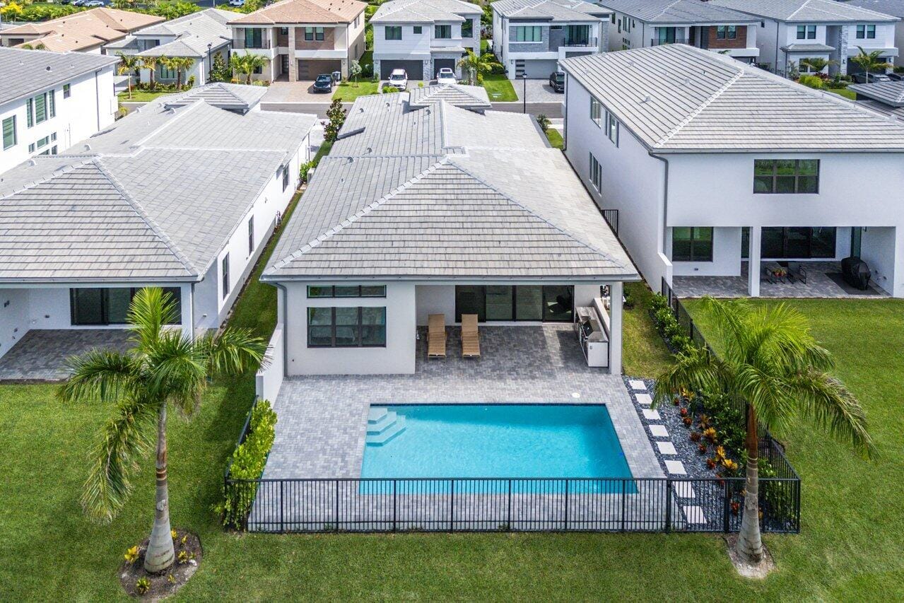 8347 Essex Country Club Drive, Boca Raton, FL 33434 photo 15