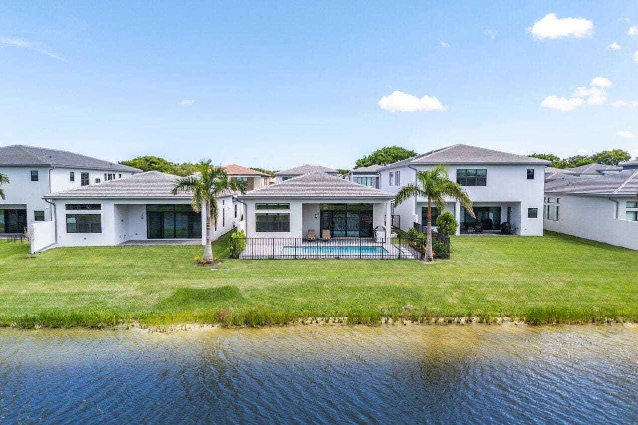 8347 Essex Country Club Drive, Boca Raton, FL 33434 photo 16