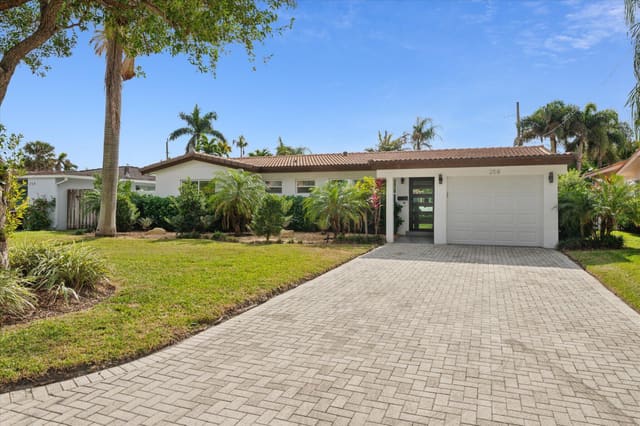 258 Avalon Avenue, Lauderdale-By-The-Sea, FL 33308