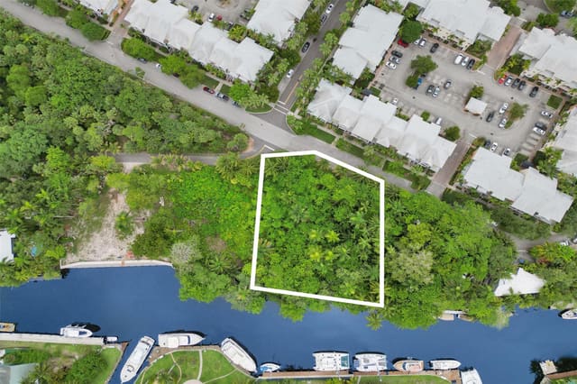 401 SW 14th Avenue, sold in Sailboat Bend, Fort Lauderdale, FL