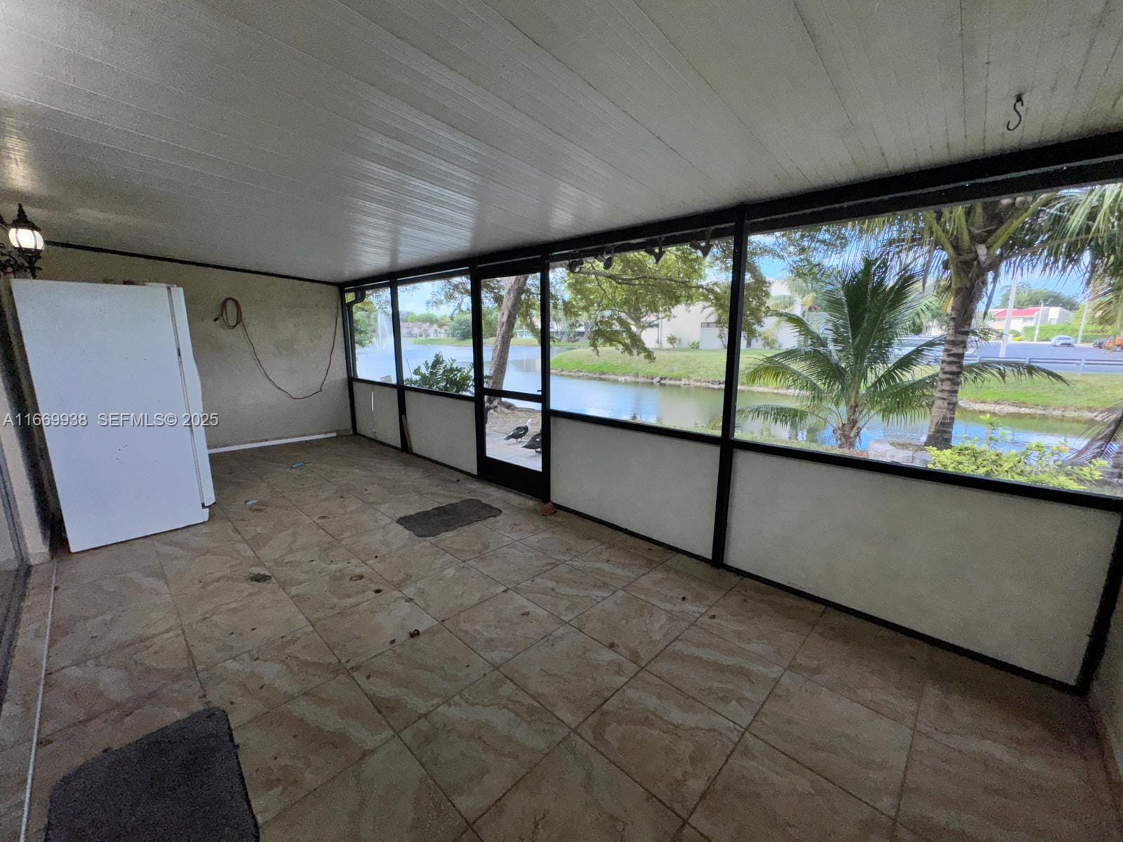 14249 Kendale Lakes Circle 14249, Miami, FL 33183 photo 30