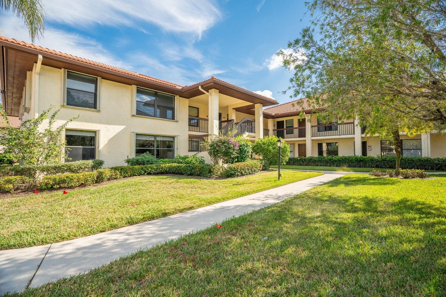 450 SW South River Drive 207, Stuart, FL 34997