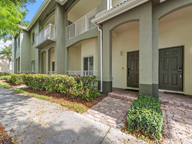 2352 SE 21st Street, sold in Towngate North, Homestead, FL