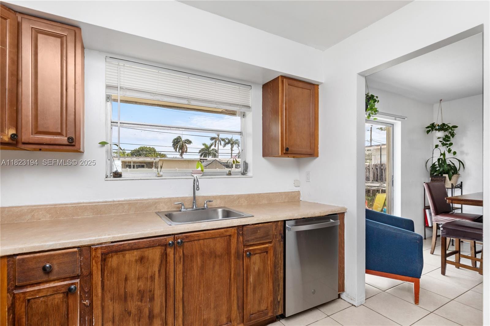 8851 NW 12th Street, Pembroke Pines, FL 33024 photo 11