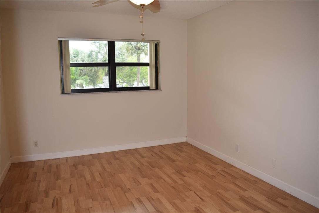 1000 River Reach Drive 215 — photo 9