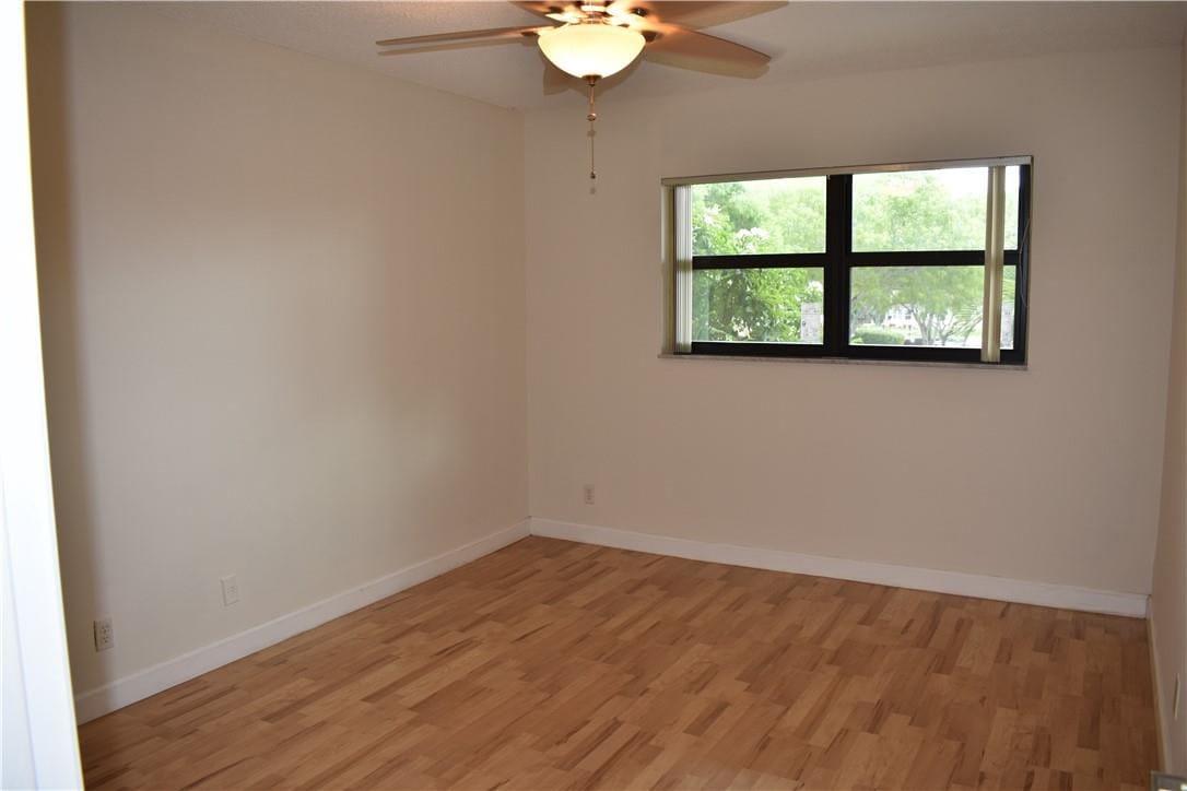 1000 River Reach Drive 215 — photo 10