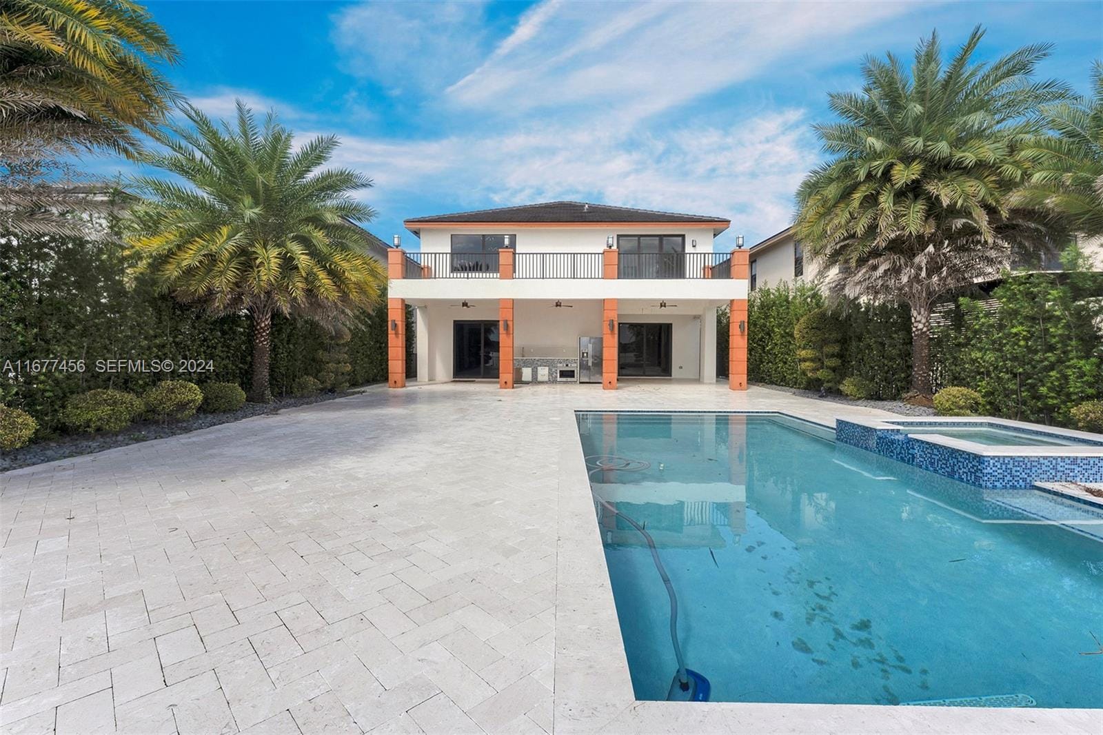 8900 NW 160th Terrace, Miami Lakes, FL 33018 photo 2