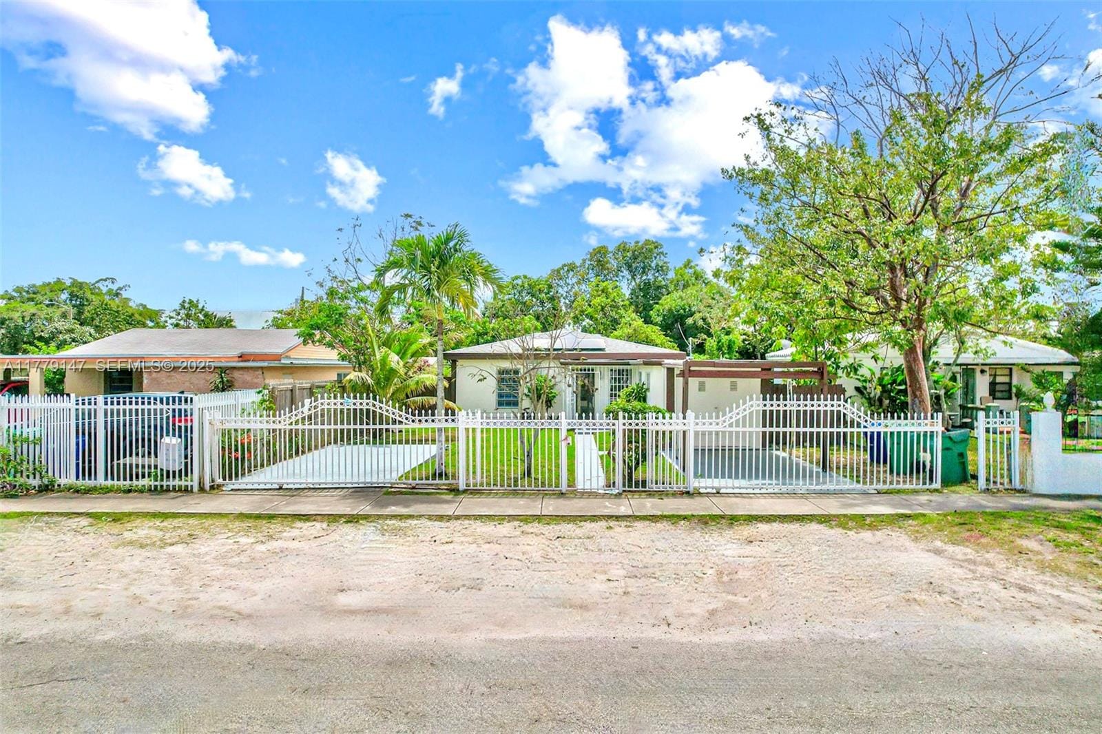 320 NW 117th Street, Miami, FL 33168 photo 3
