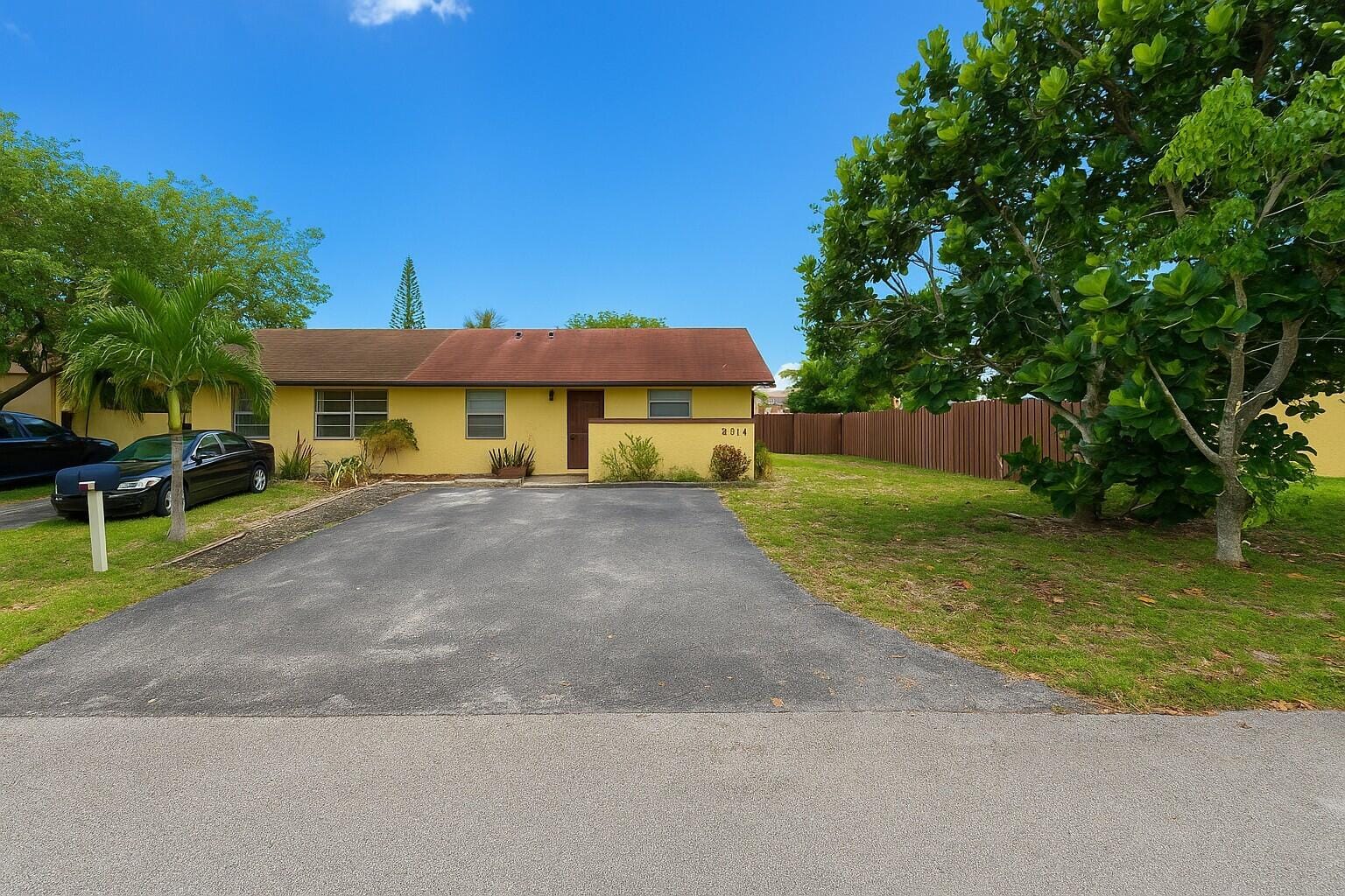 4314 NW 6 Avenue, Deerfield Beach, FL 33064