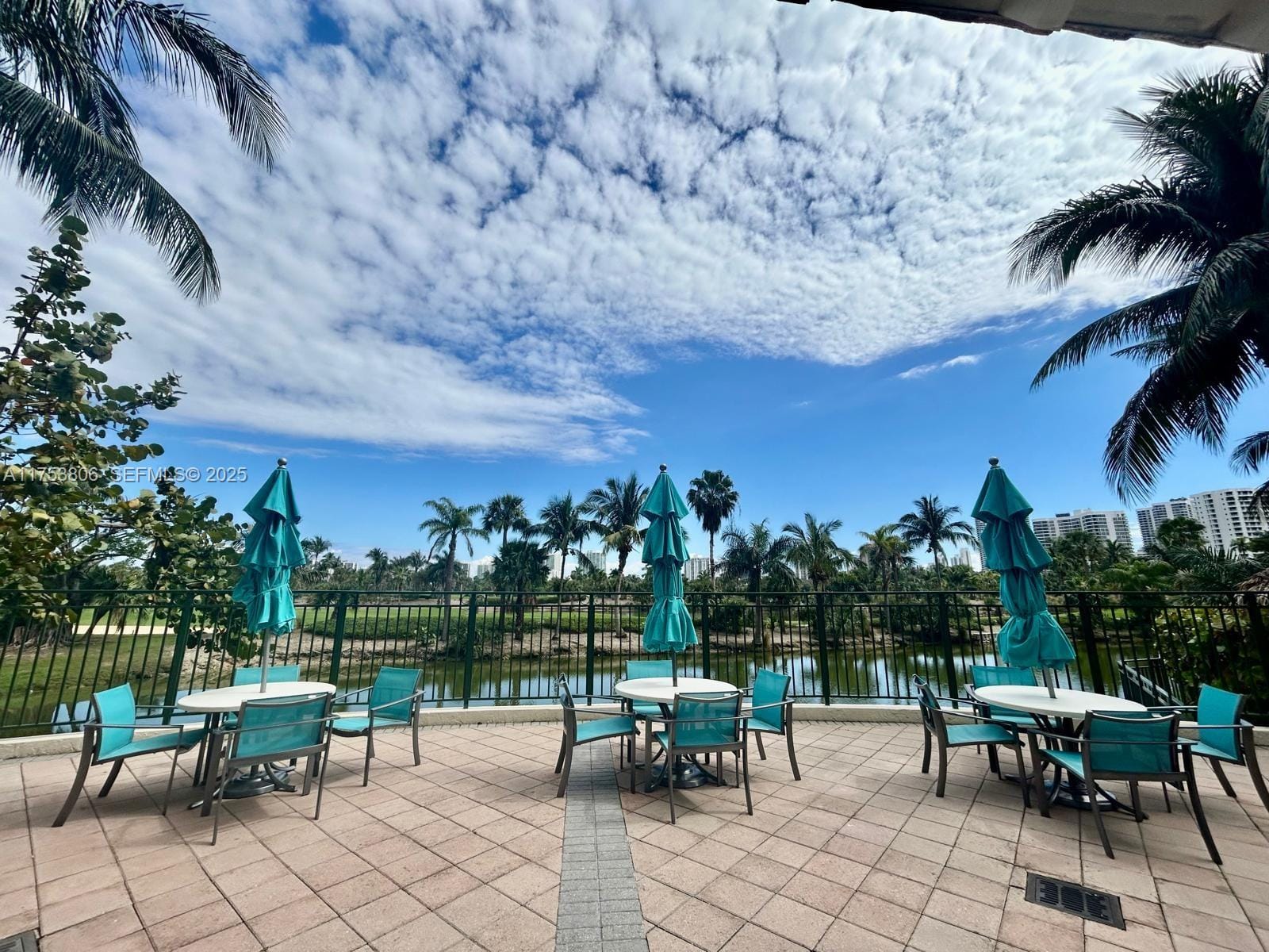 19501 W Country Club Drive 709, Aventura, FL 33180 photo 17