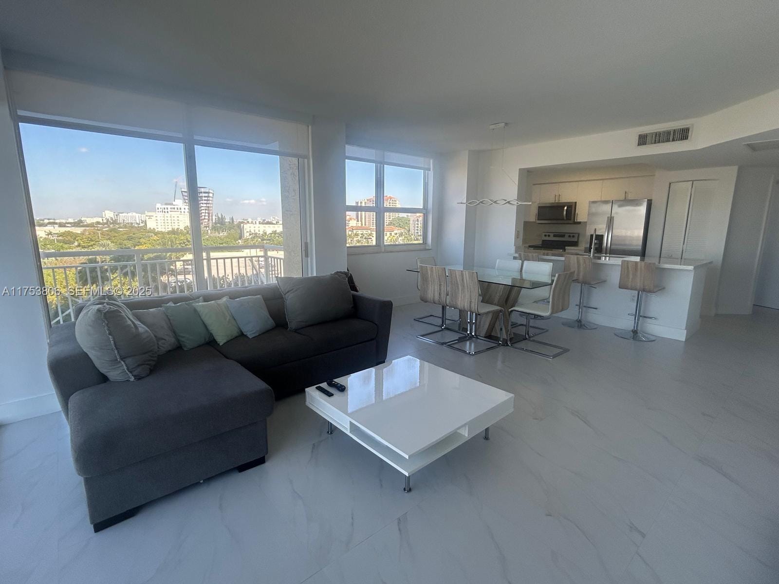 19501 W Country Club Drive 709, Aventura, FL 33180 photo 6