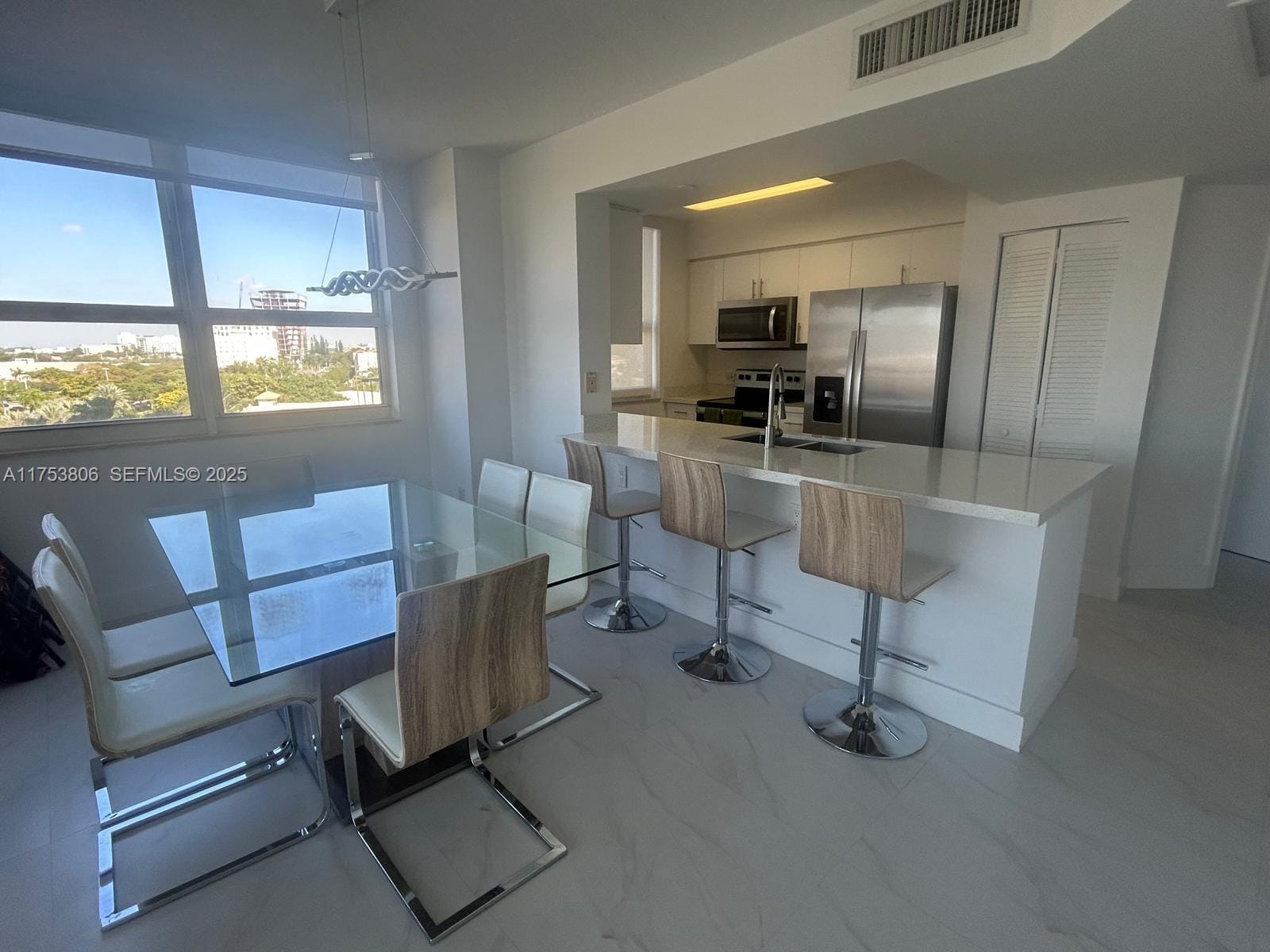 19501 W Country Club Drive 709, Aventura, FL 33180 photo 7