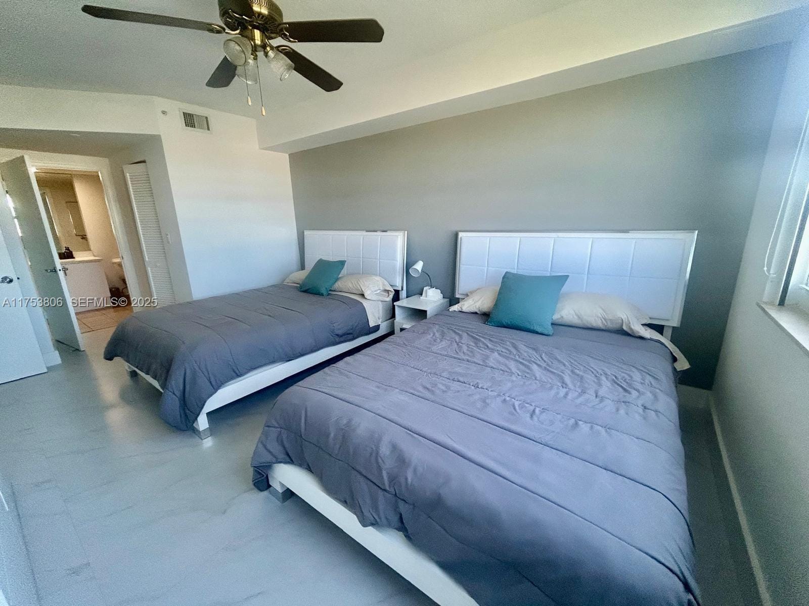 19501 W Country Club Drive 709, Aventura, FL 33180 photo 8