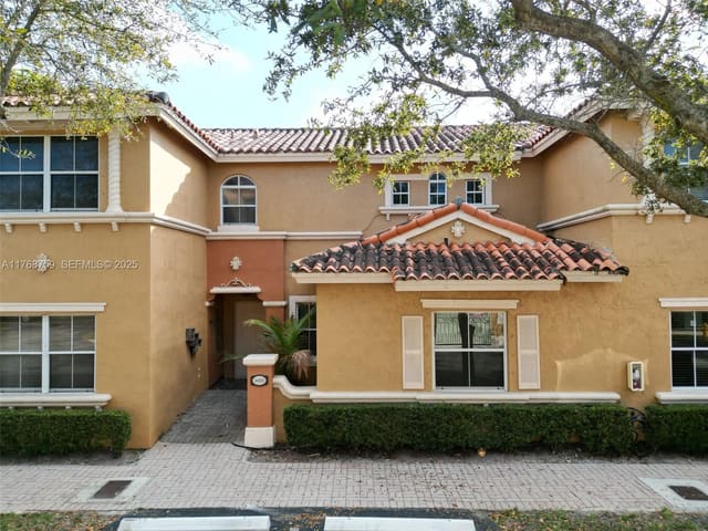 14001 NW 84th Court 3402, sold in Villa Vizcaya Condo, Miami Lakes, FL