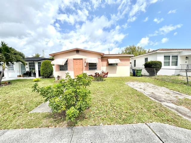 616 NW 3rd Court, sold in Foster Park, Hallandale Beach, FL