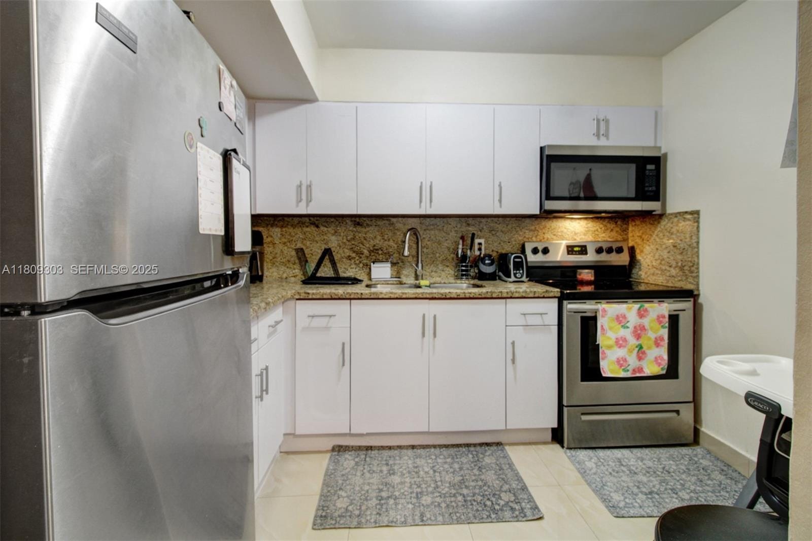 8095 NW 8th Street 209, Miami, FL 33126 photo 7