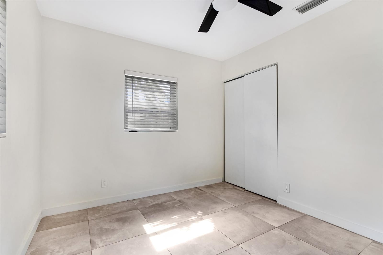510 NE 61st Street, Oakland Park, FL 33334 photo 16
