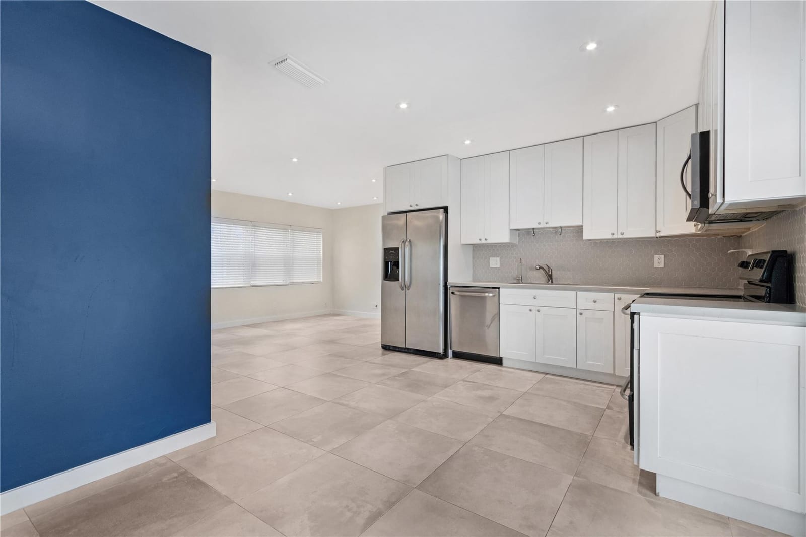 510 NE 61st Street, Oakland Park, FL 33334 photo 7