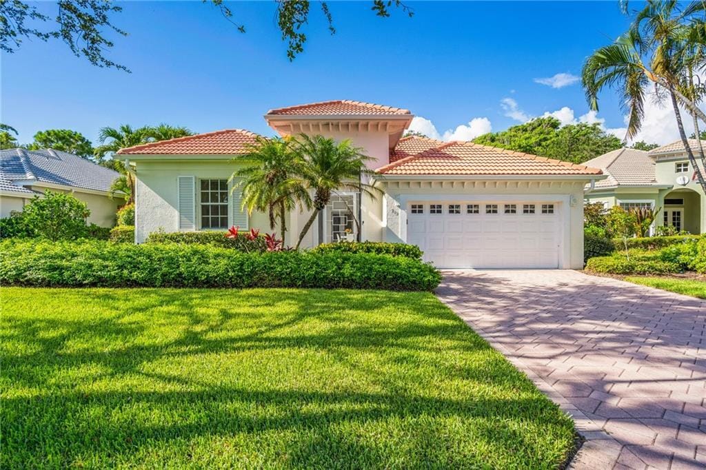 919 Island Club Square, Vero Beach, FL 32963