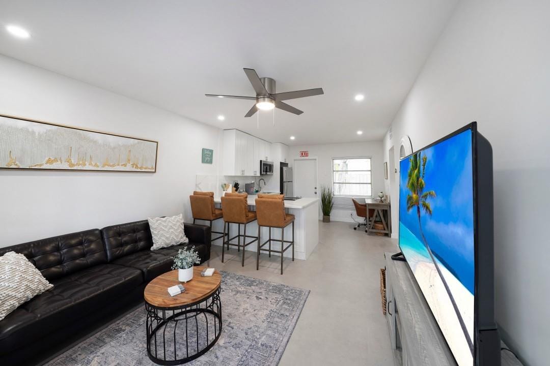 617 SE 16th Street, Fort Lauderdale, FL 33316 photo 13