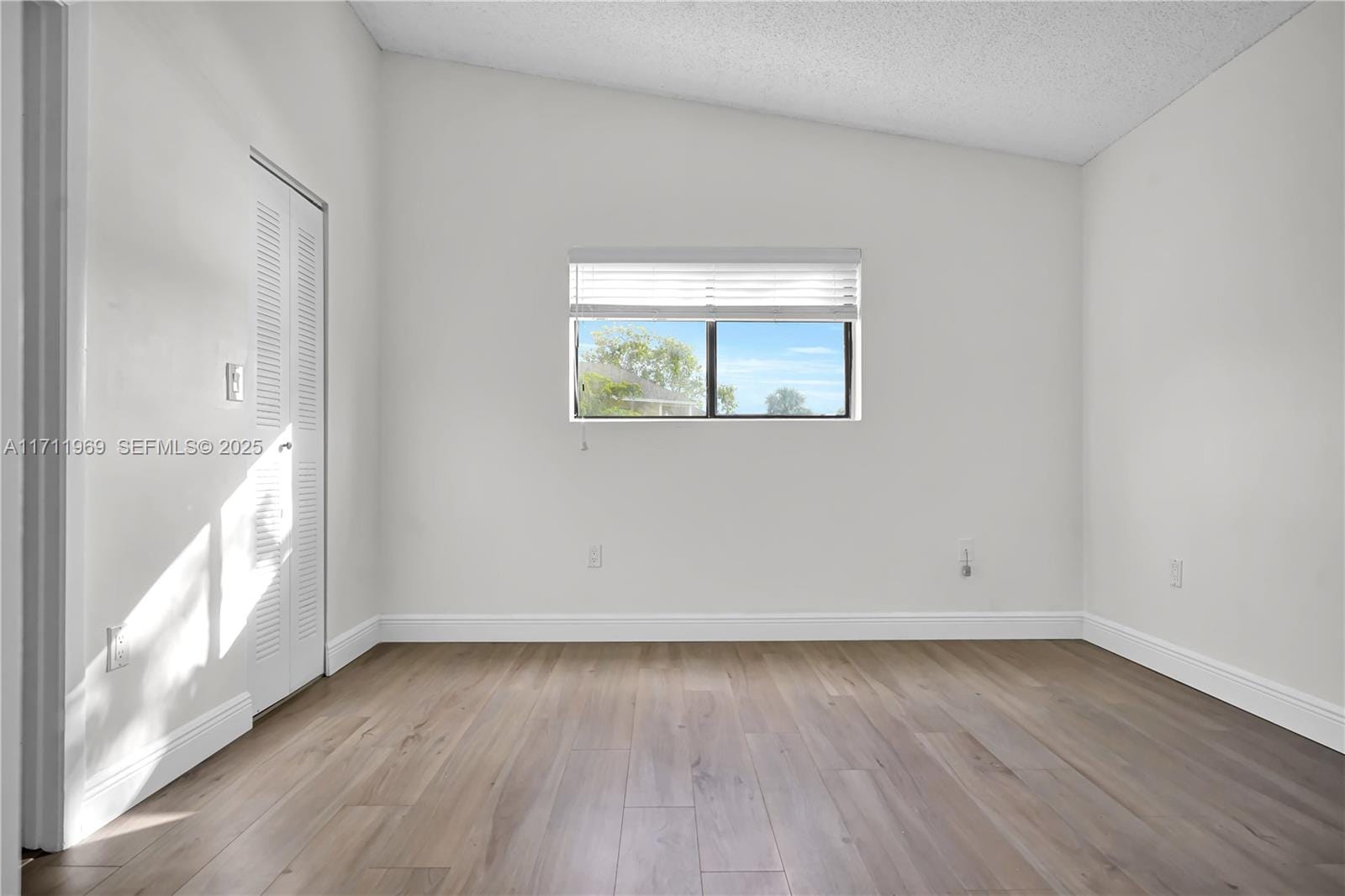 200 W Palm W Circle 203, Pembroke Pines, FL 33025 photo 15