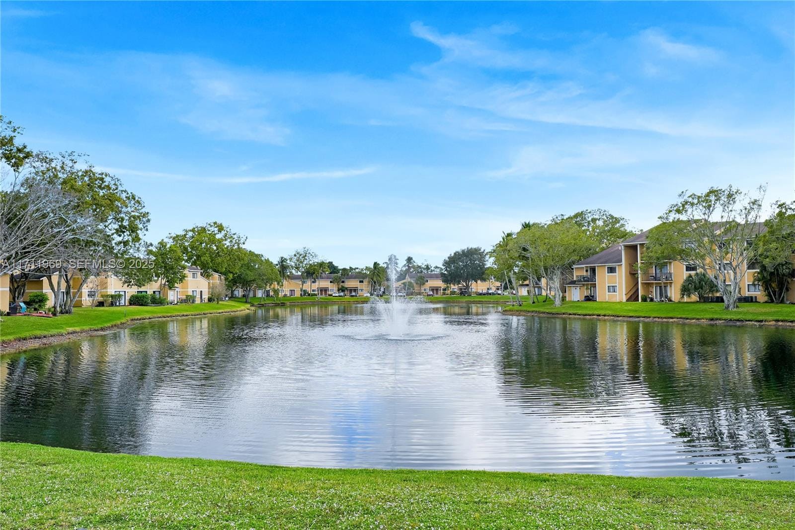 200 W Palm W Circle 203, Pembroke Pines, FL 33025 photo 19