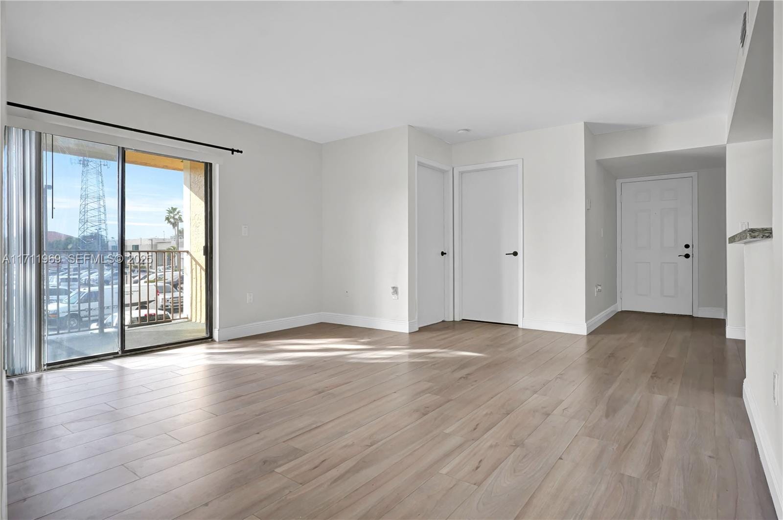 200 W Palm W Circle 203, Pembroke Pines, FL 33025 photo 10
