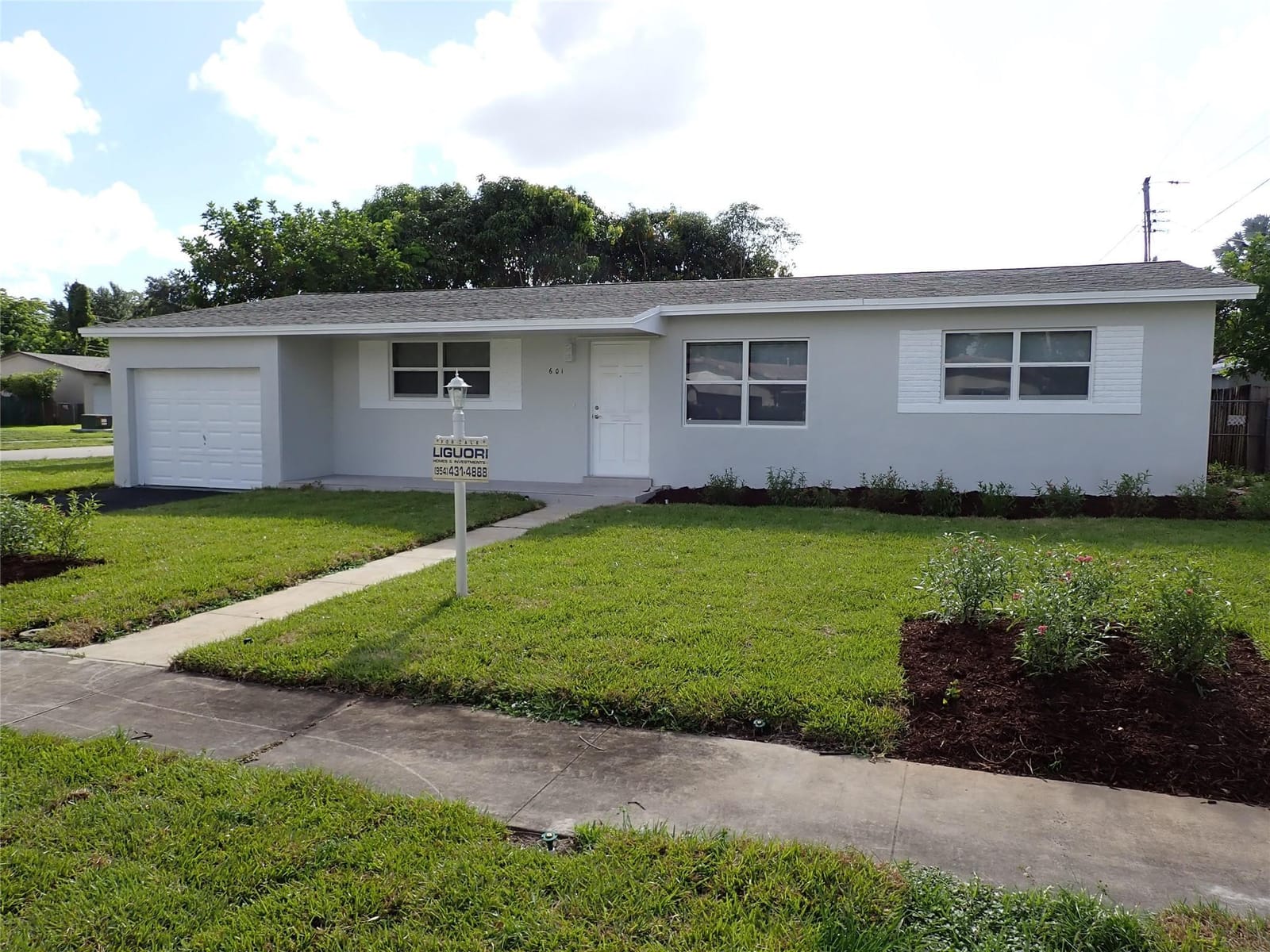 601 SW 69th Way, Pembroke Pines, FL 33023