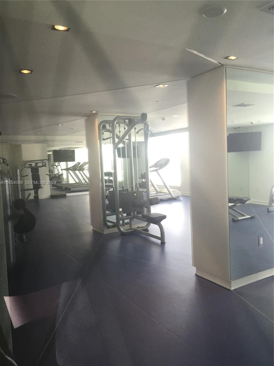 4250 Biscayne Boulevard 1211 — photo 9