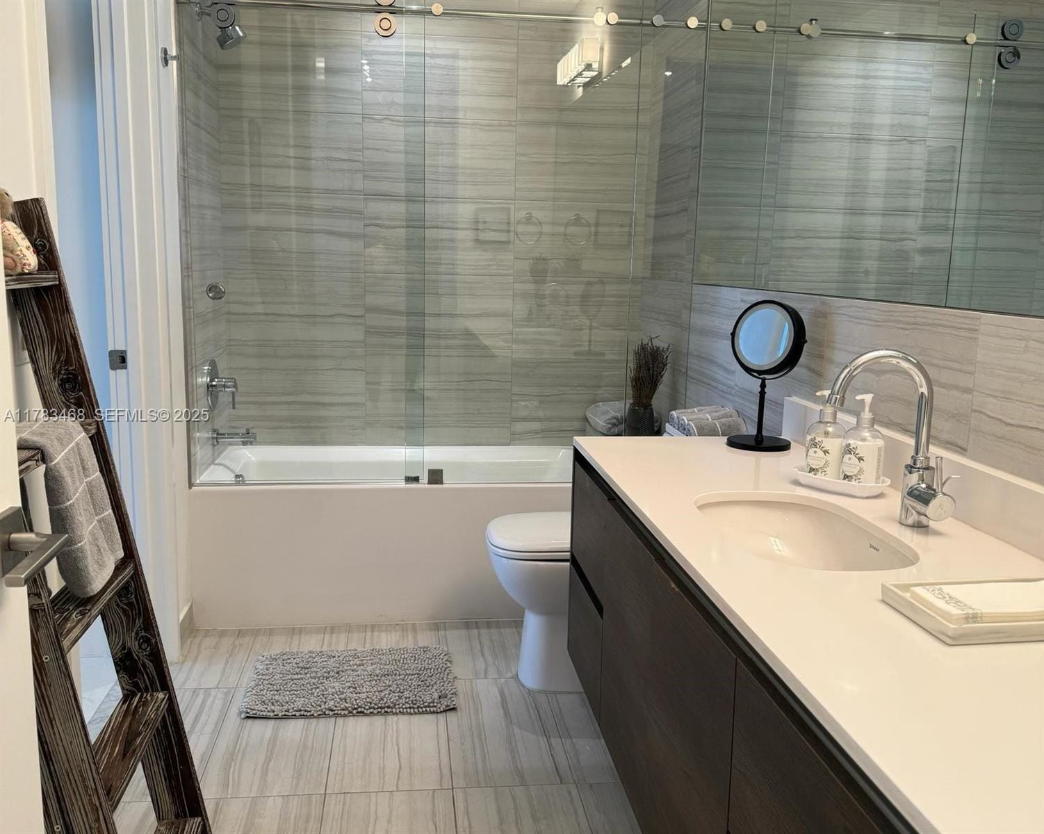 301 Altara Avenue 403, Coral Gables, FL 33146 photo 13